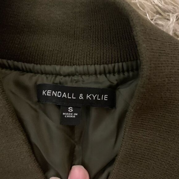 Kendall and Kylie bomber jacket size small - Picture 2 of 3